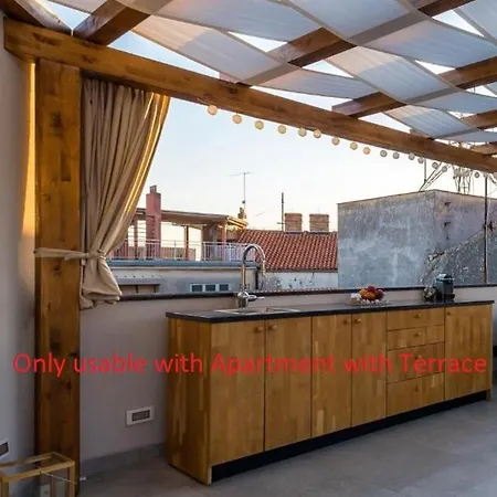 Luxury Azalea Apartman *