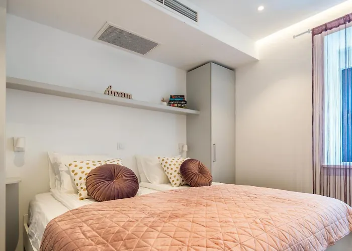 Apartment Luxury Azalea