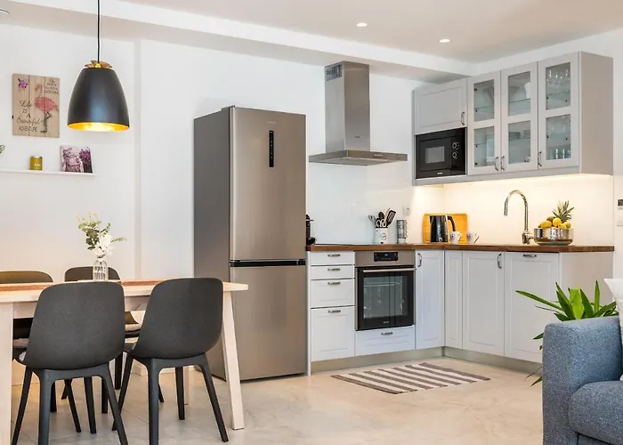 Apartment Luxury Azalea *