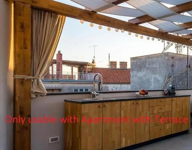 Luxury Azalea Apartment *